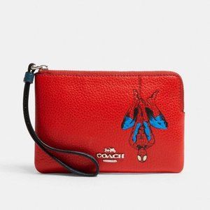 NWT Coach Marvel Corner Zip Wristlet With Spider Man